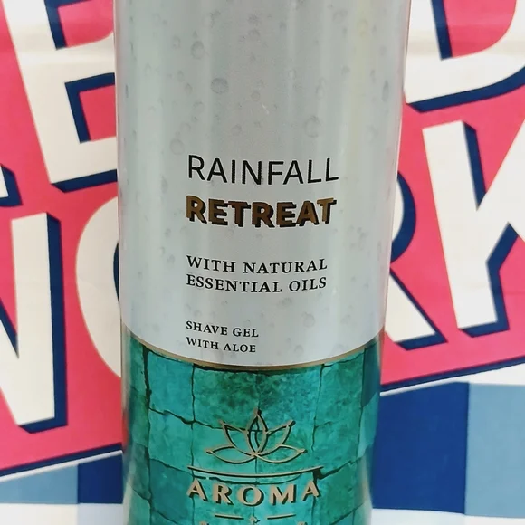 Bath and Body Works Rainfall Retreat Shave Gel - Picture 2 of 5